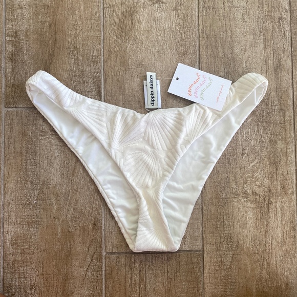 Dippin Daisys Gardenia Seashell Nocturnal Bikini Bottom - Picture 1 of 5